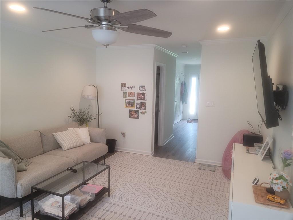 838 Heritage Square Decatur, GA 30033 - Photo 3 of 13