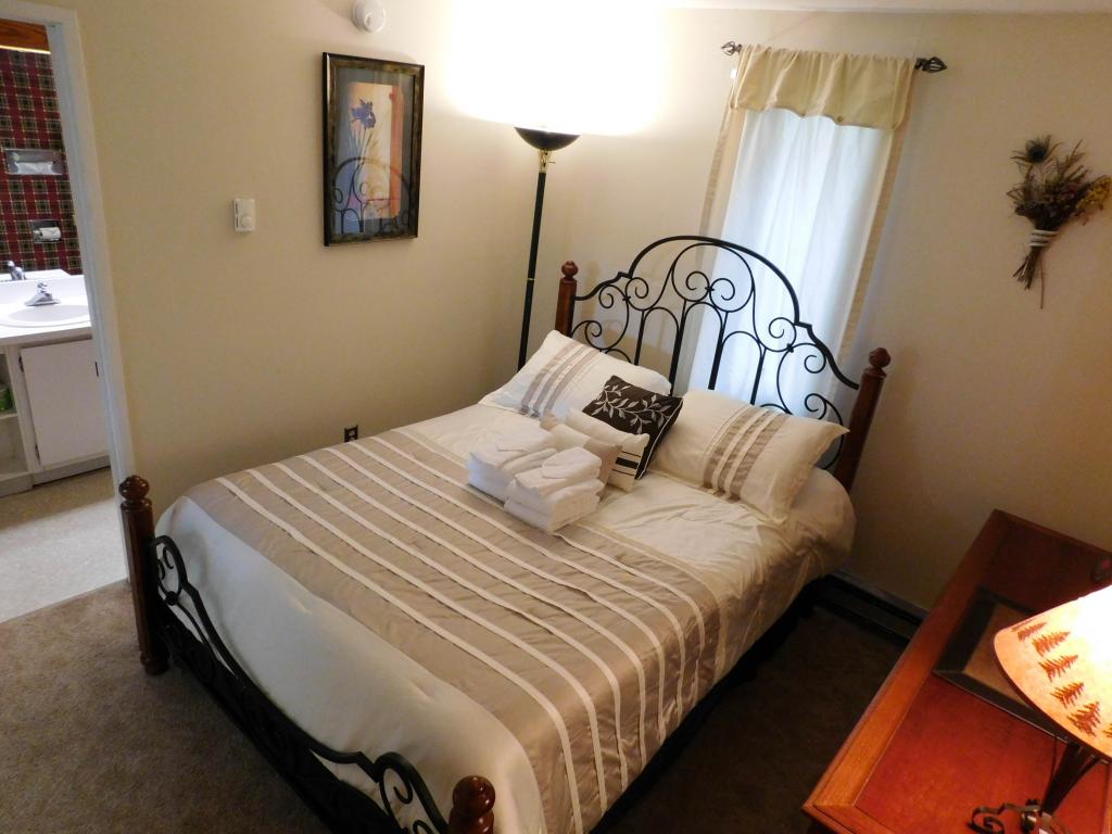 67 Bridges Resort Road Warren, VT 05674 - Photo 8 of 21