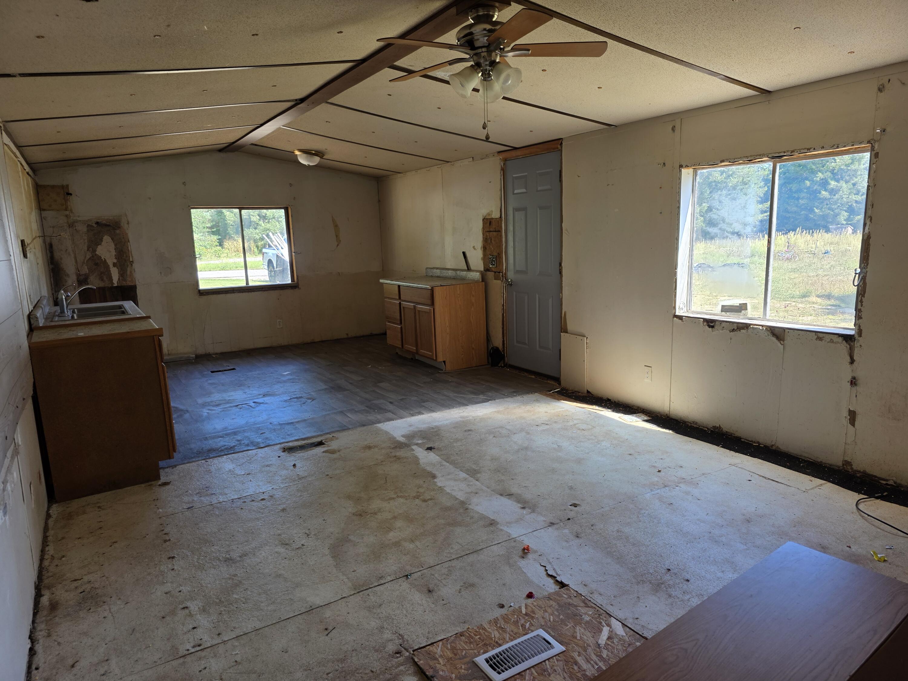 7076 Surf Court Rothbury, MI 49452 - Photo 4 of 13 20250901_125255