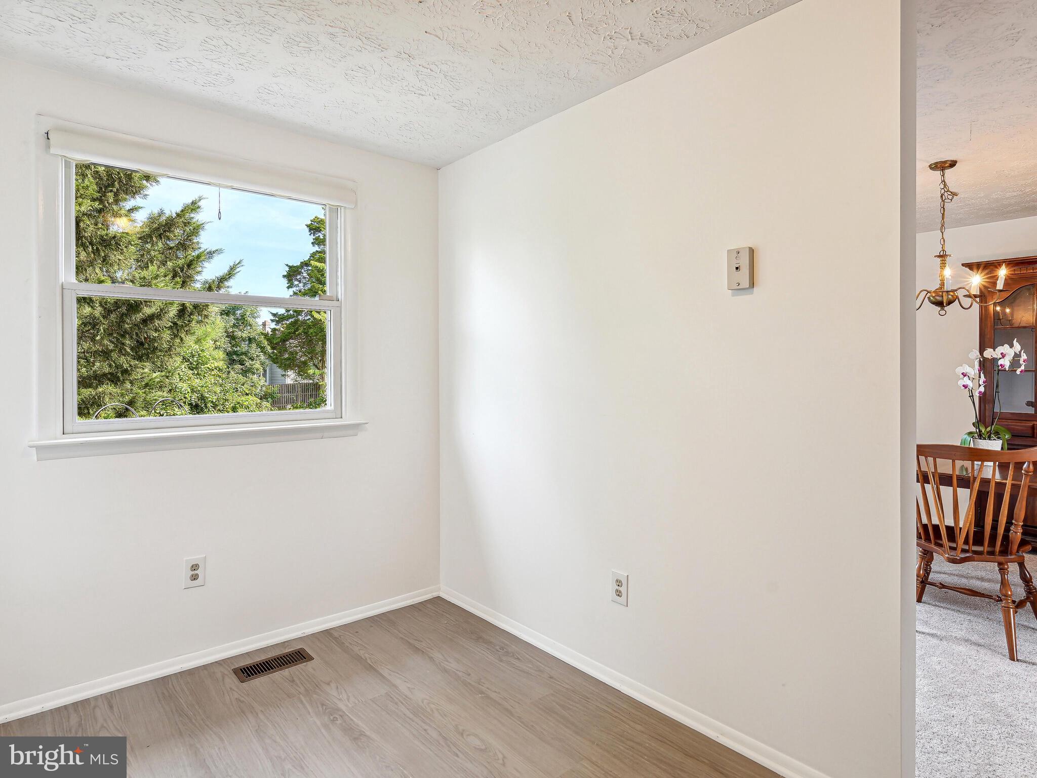 6310 Meeting House Way Alexandria, VA 22312 - Photo 13 of 30 Kitchen Window