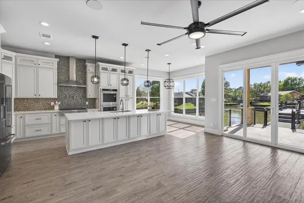 $790,000 | 131 Hilltop Circle, Trinidad, TX 75163