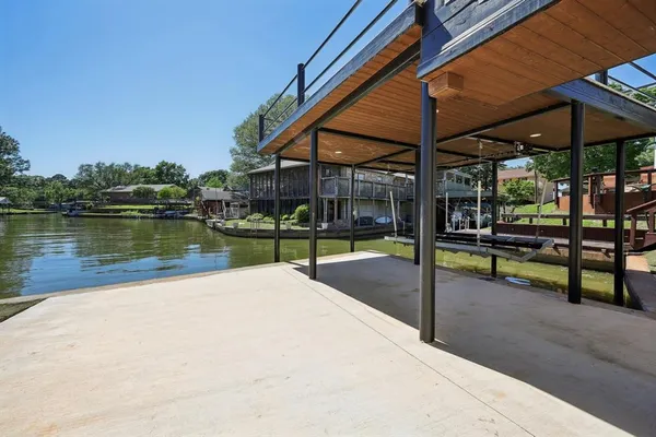 $790,000 | 131 Hilltop Circle, Trinidad, TX 75163