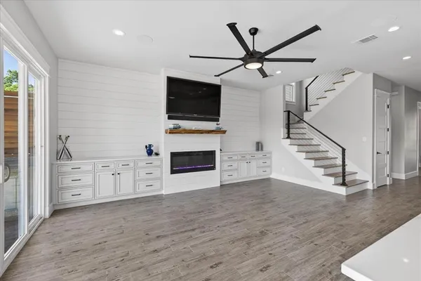 $790,000 | 131 Hilltop Circle, Trinidad, TX 75163