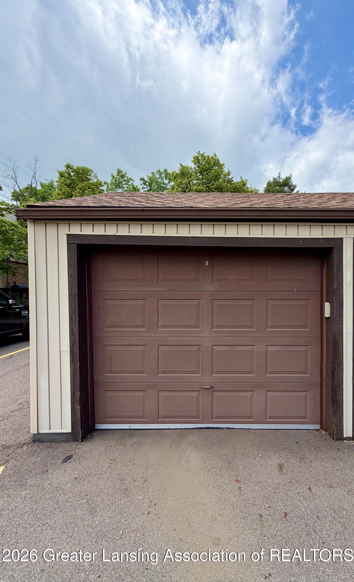 830 Armstrong Road, Unit 17 Lansing, MI 48911 - Photo 46 of 46 IMG_3284