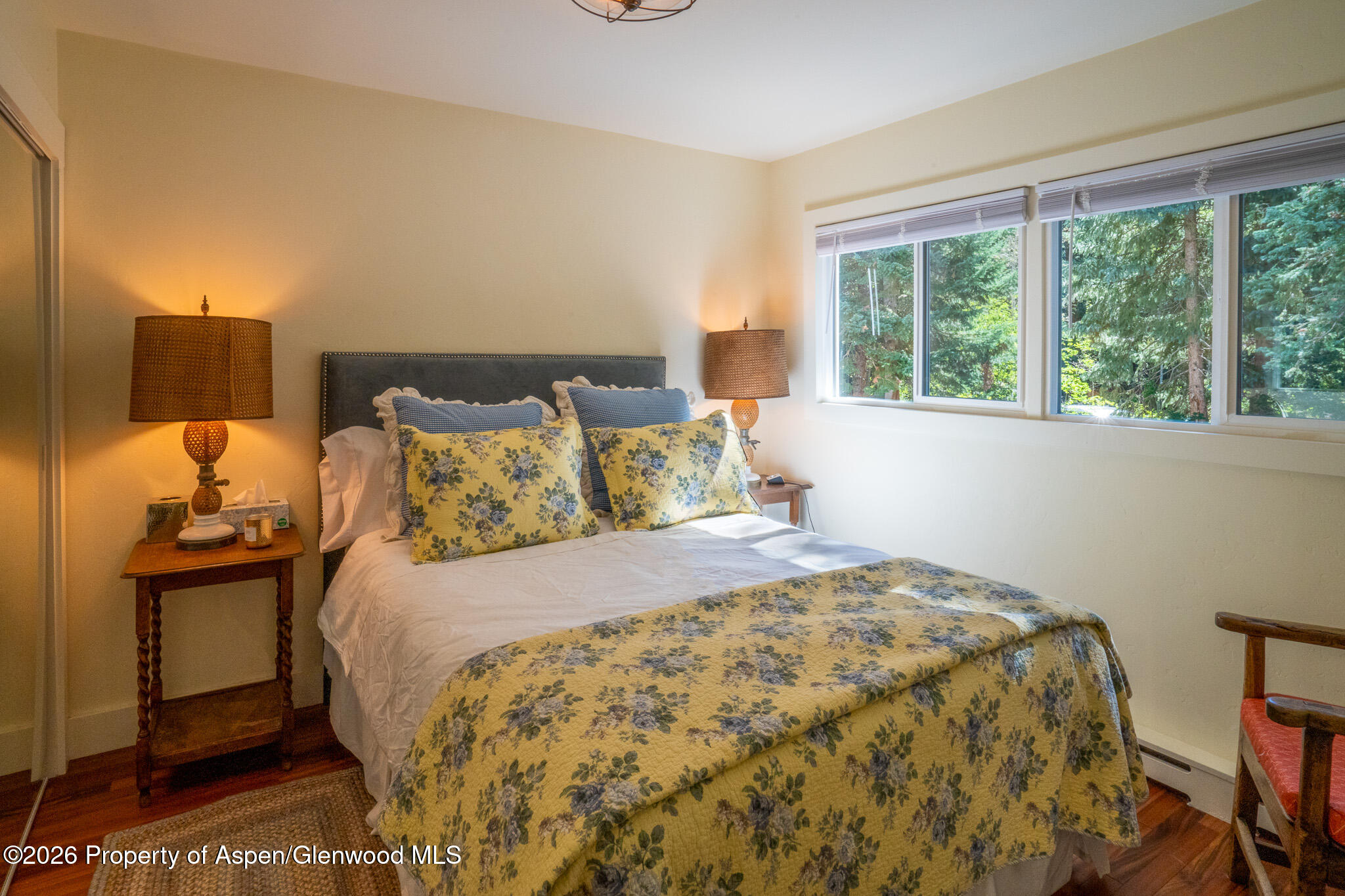 285 Conundrum Creek Road Aspen, CO 81611 - Photo 25 of 35 a bedroom with a bed and window