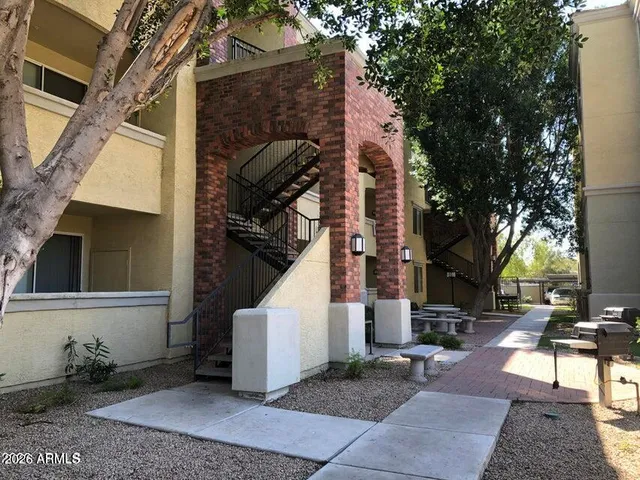 $1,349 | 3302 North 7th Street, Unit 261, Phoenix, AZ 85014