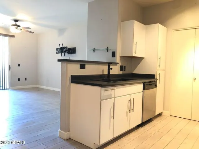 $1,349 | 3302 North 7th Street, Unit 261, Phoenix, AZ 85014