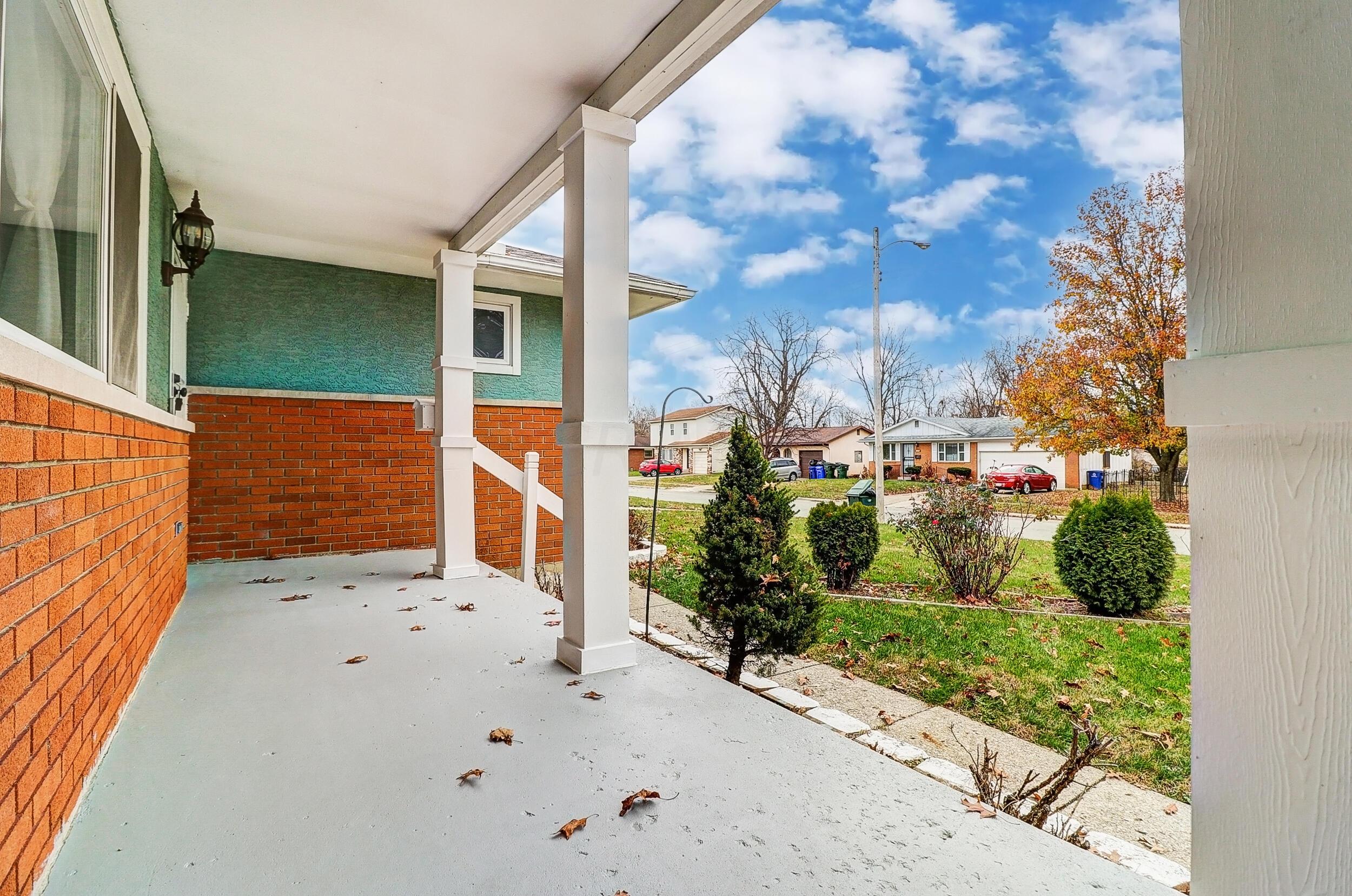 1411 Berkeley Road Columbus, OH 43206 - Photo 6 of 38 005