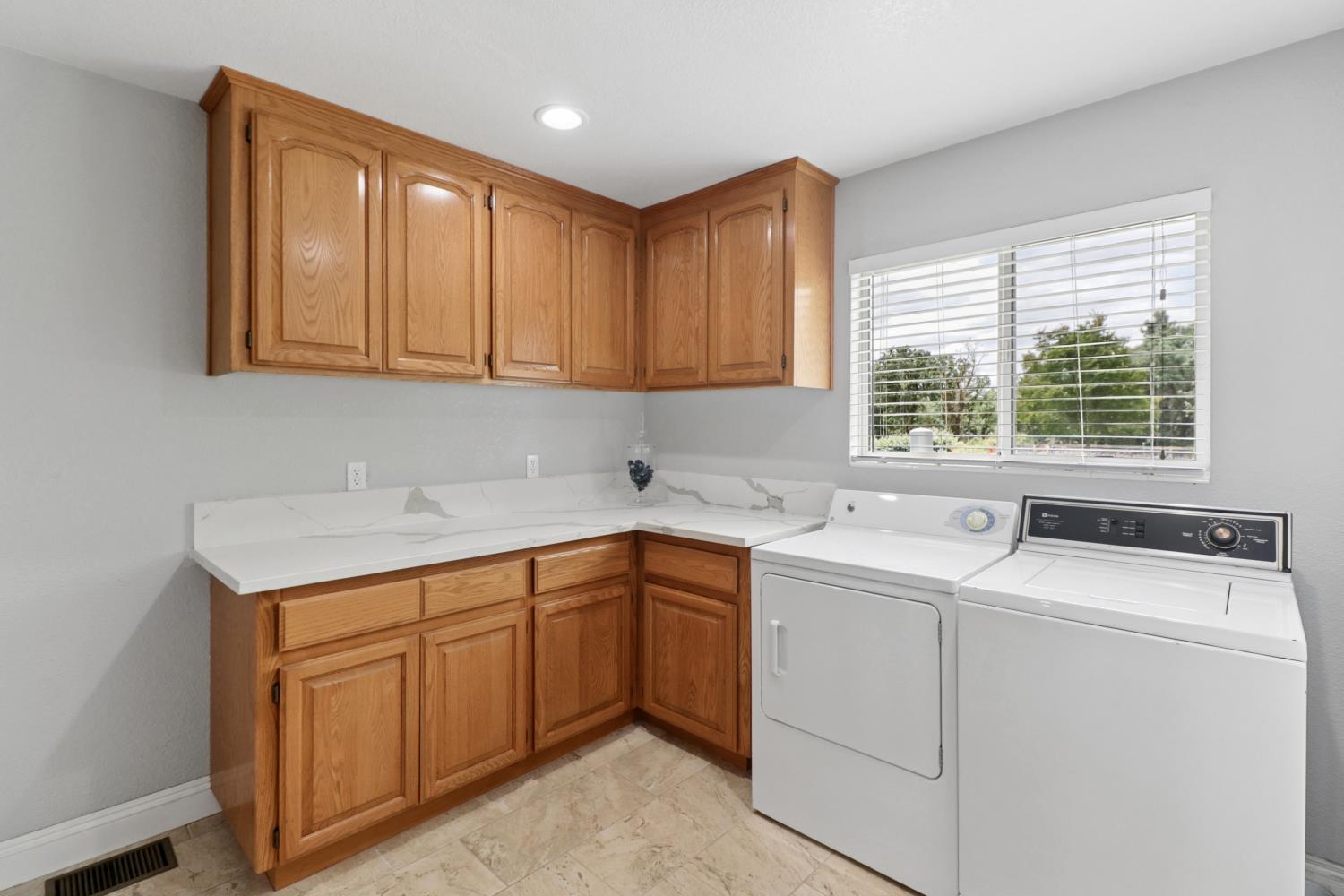 10576 Sheldon Road Elk Grove, CA 95624 - Photo 48 of 74