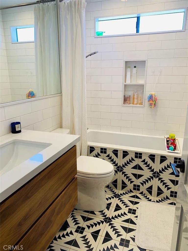 2919 Estancia San Clemente, CA 92673 - Photo 5 of 9