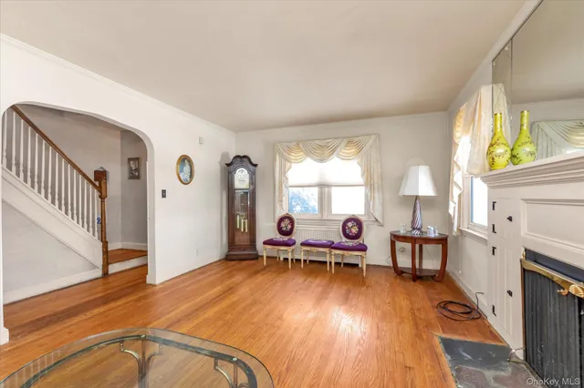 $1,299,000 | 22 Hathaway Drive, Garden City, NY 11530