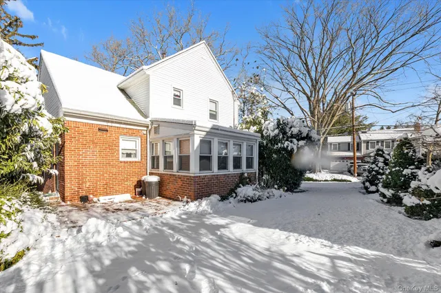 $1,299,000 | 22 Hathaway Drive, Garden City, NY 11530