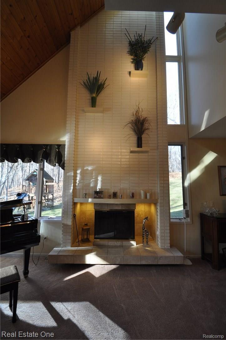 1016 West Snell Road Rochester, MI 48306 - Photo 9 of 43 8.85