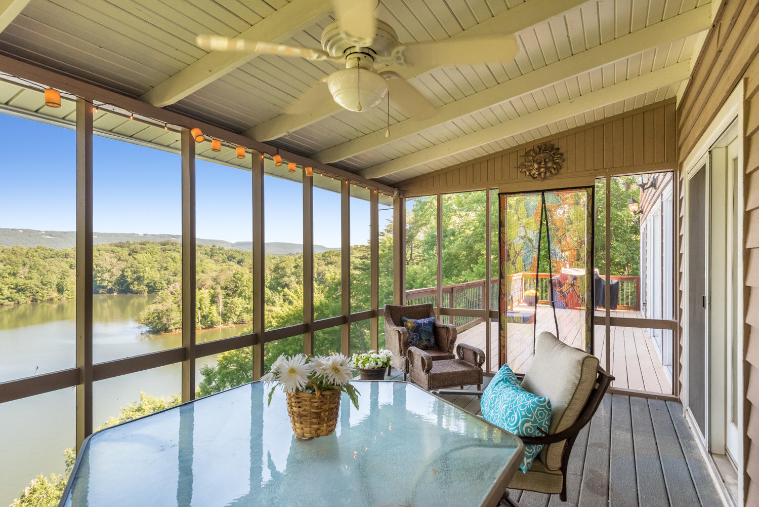 987 Clift Cave Road Soddy Daisy, TN 37379 - Photo 3 of 33 987_Clift_Cave_Dr_04