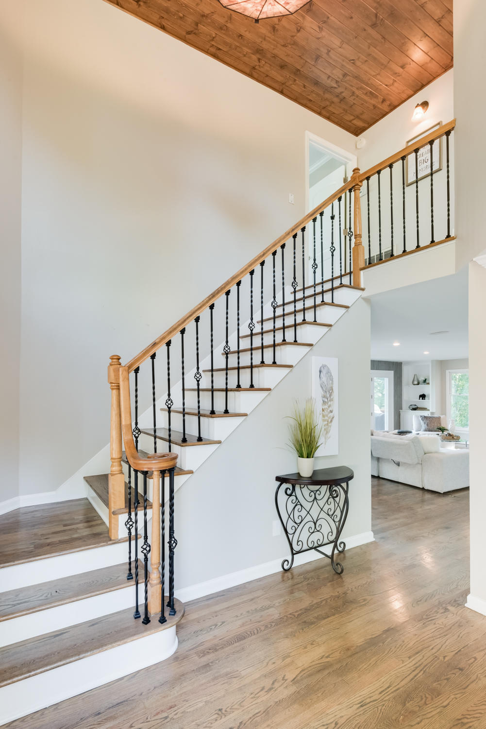 987 Clift Cave Road Soddy Daisy, TN 37379 - Photo 5 of 33 987_Clift_Cave_Dr_13