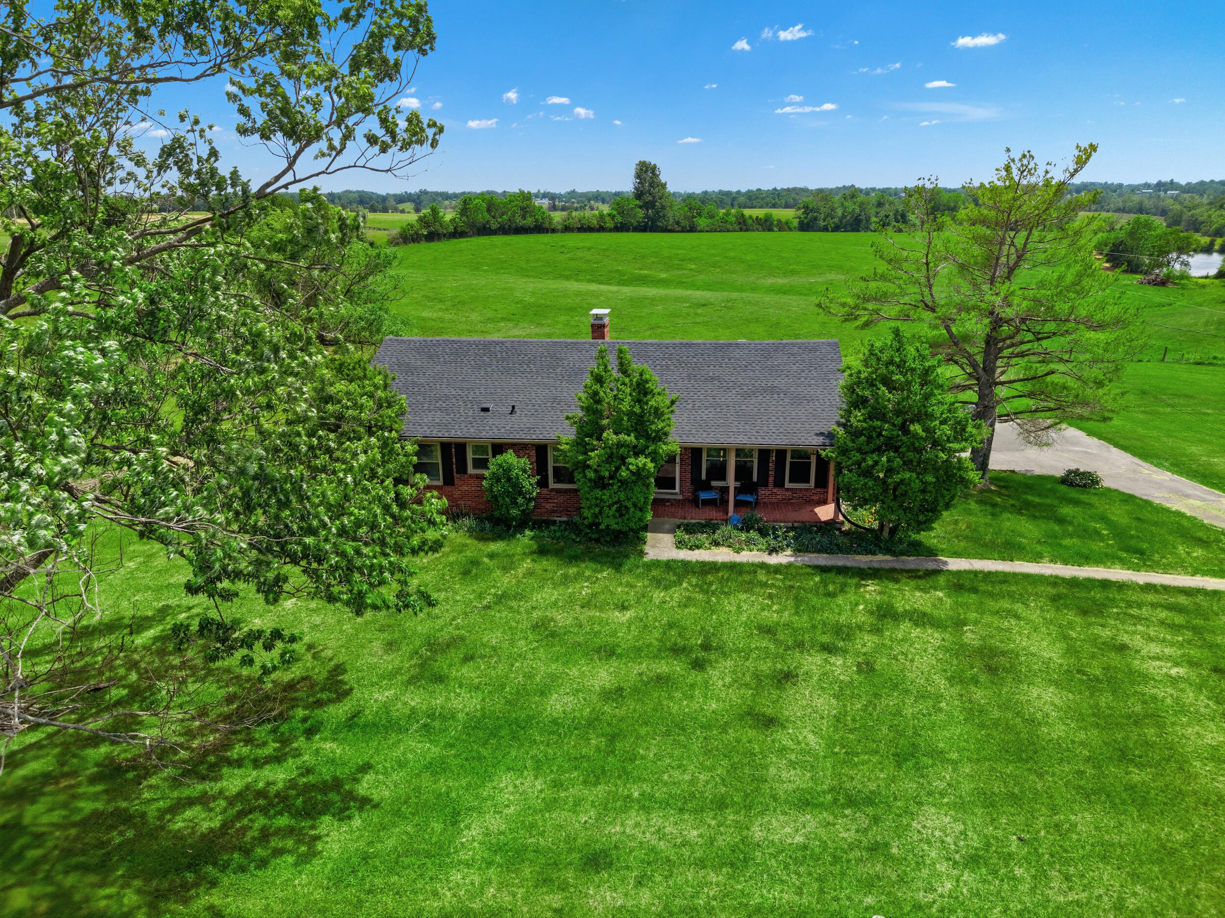 531 Concord Road Richmond, KY 40475 - Photo 2 of 61 2