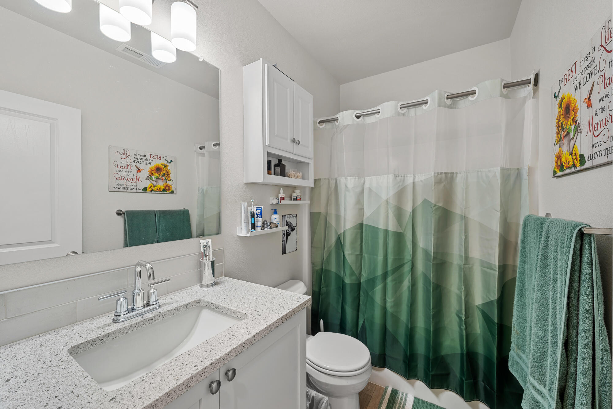 3734 Southwest Lava Place Redmond, OR 97756 - Photo 9 of 25 3734 sw lava pl, redmond, or 97756 - 03