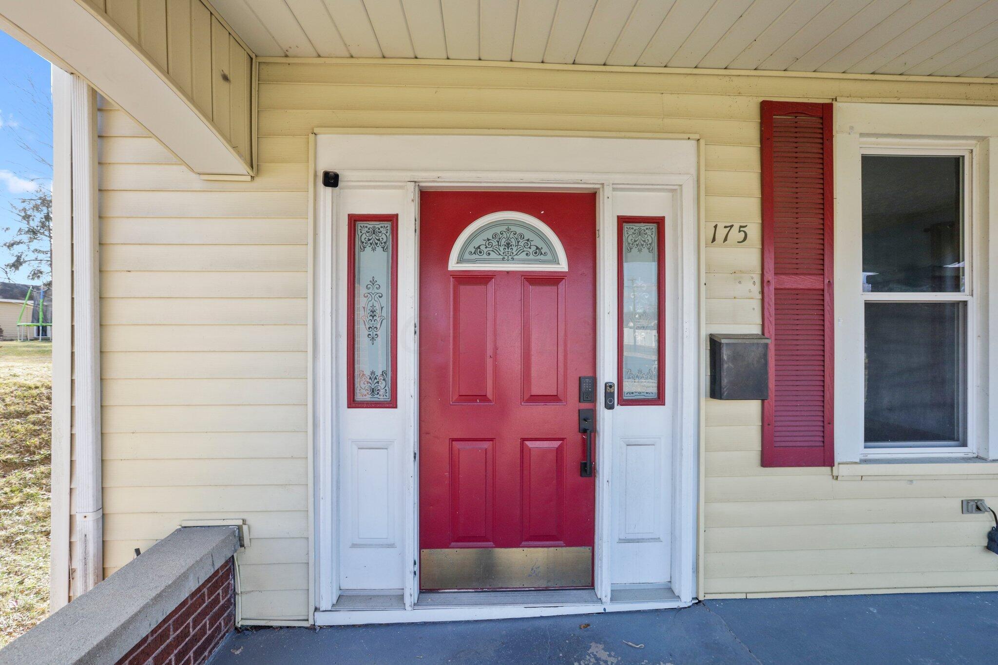 175 West Front Street Logan, OH 43138 - Photo 5 of 28 6-web-or-mls-IMG_4584
