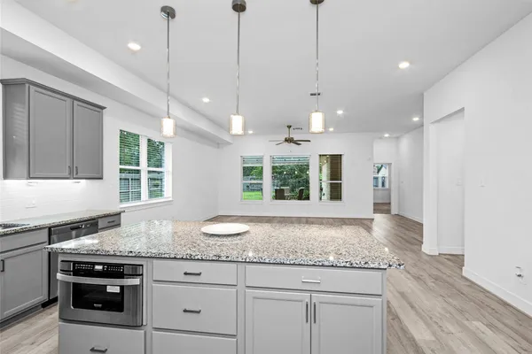 $2,300 | 29019 Pine Forest Drive, Magnolia, TX 77355
