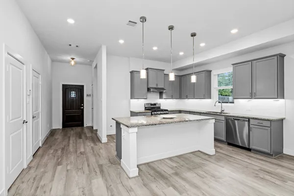 $2,300 | 29019 Pine Forest Drive, Magnolia, TX 77355