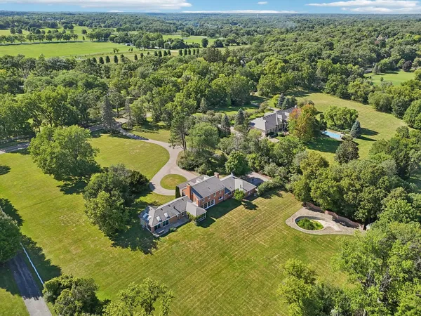 $1,198,000 | 60 Ridge Road, Barrington Hills, IL 60010