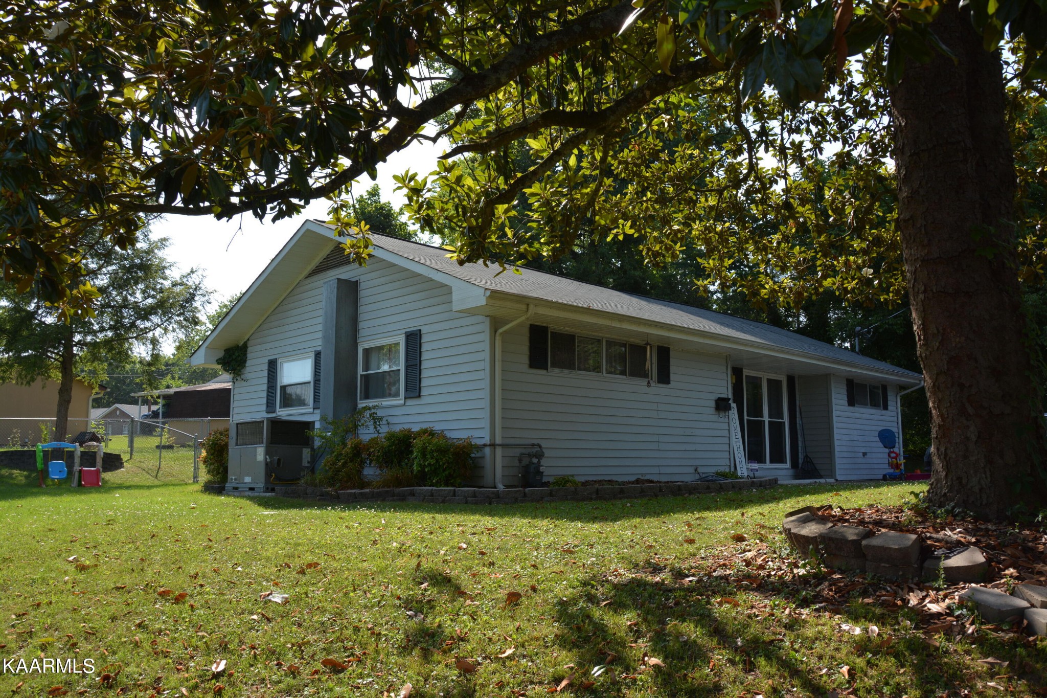 201 Byron Lane Oak Ridge, TN 37830 - Photo 1 of 22 Gallery Image 1