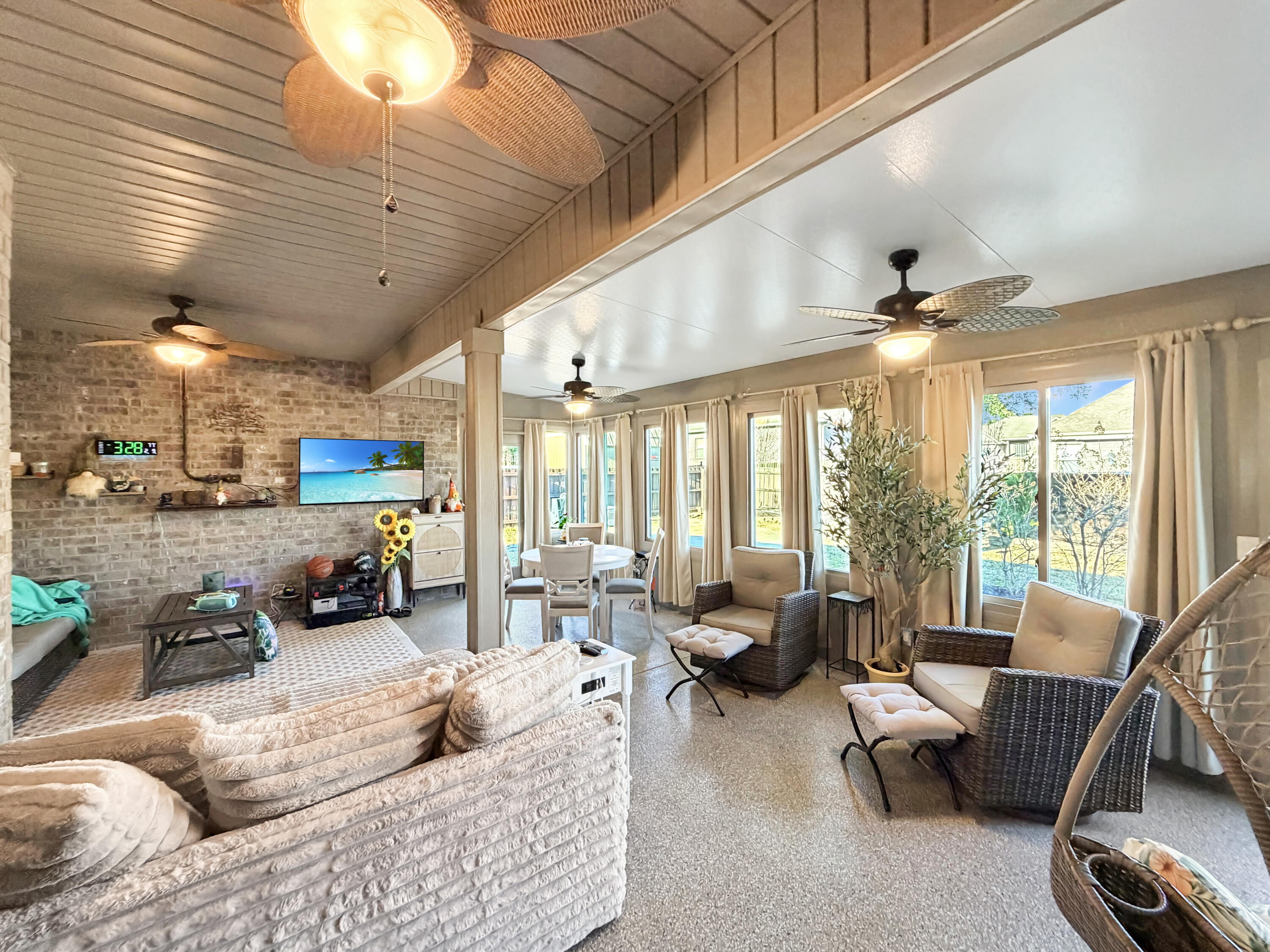 404 Wych Circle Crestview, FL 32536 - Photo 40 of 58 Florida room