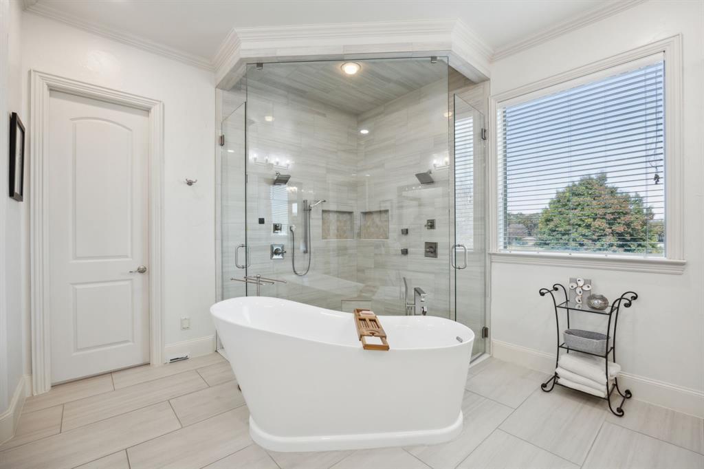 1608 Overlook Terrace Keller, TX 76262 - Photo 16 of 37 Stunning!! Walk-in/walk-out shower, slipper tub and natural light