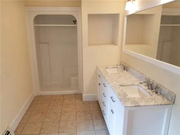 $3,700 | 16 Clearview Avenue, Unit D, Portsmouth, RI 02871