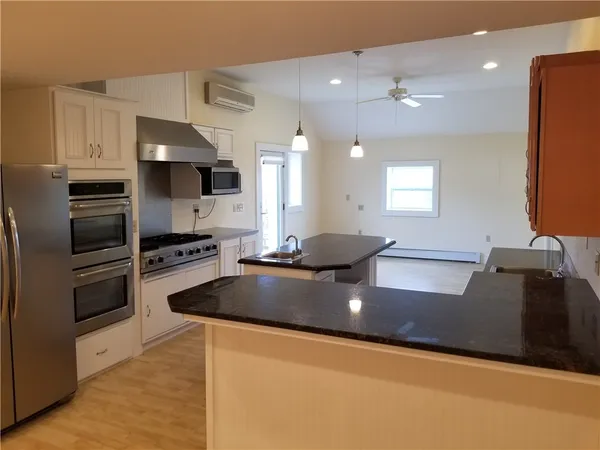 $3,700 | 16 Clearview Avenue, Unit D, Portsmouth, RI 02871