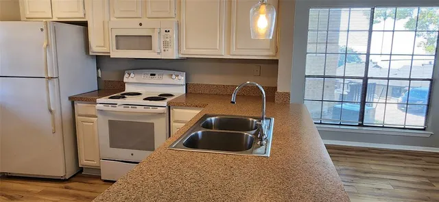 $1,450 | 103 Henry M Chandler, Rockwall, TX 75032