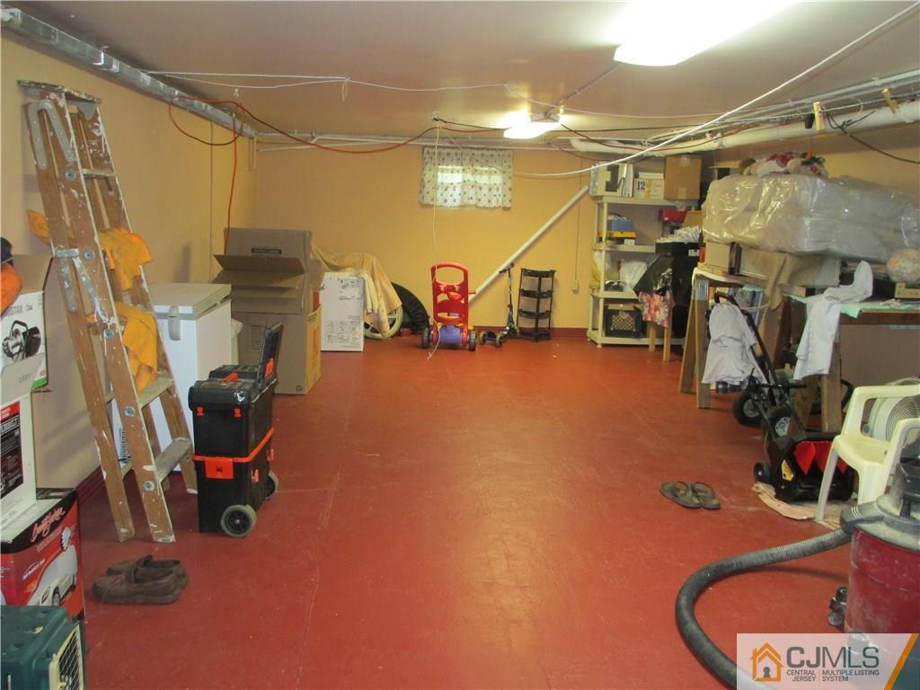 91 Harding Avenue Edison, NJ 08820 - Photo 17 of 18 Gallery Image 17