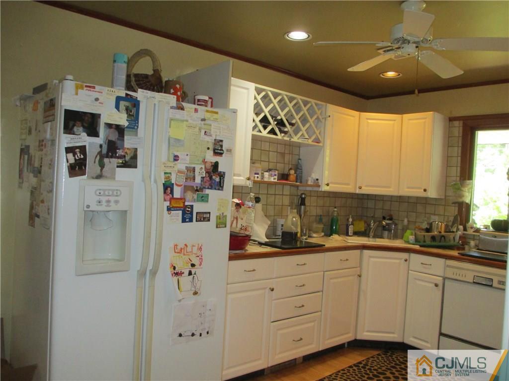 91 Harding Avenue Edison, NJ 08820 - Photo 7 of 18 Gallery Image 7