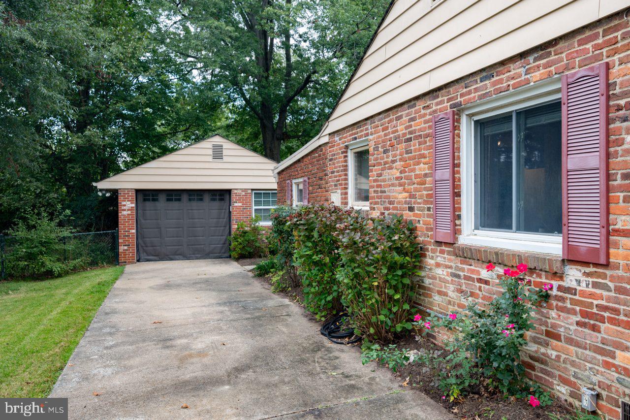 8007 Jackson Road Alexandria, VA 22308 - Photo 28 of 49 Room for 4 cars on the driveway.