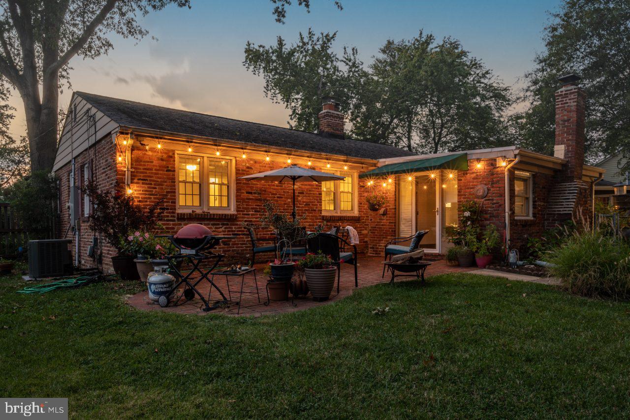 8007 Jackson Road Alexandria, VA 22308 - Photo 45 of 49 Imagine entertaining out here!