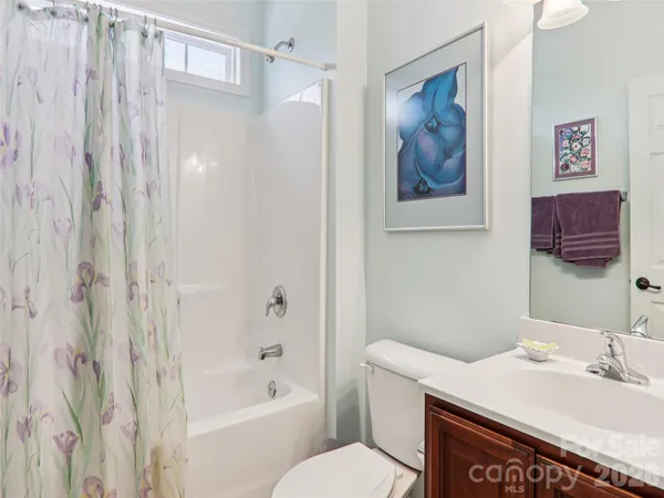 $593,000 | 1 Breyerton Court, Asheville, NC 28804