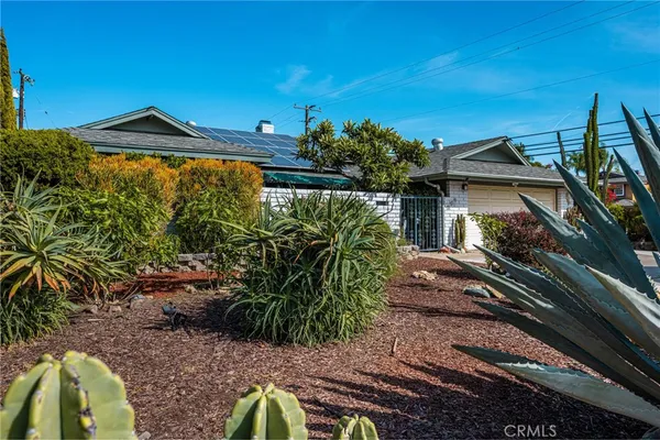 $1,495,000 | 909 North Cleveland Street, Orange, CA 92867