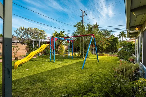 $1,495,000 | 909 North Cleveland Street, Orange, CA 92867