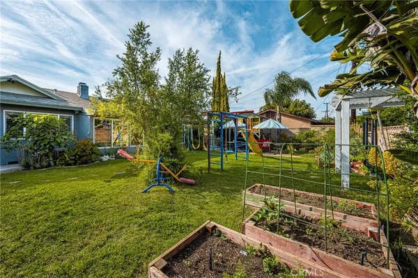 $1,495,000 | 909 North Cleveland Street, Orange, CA 92867