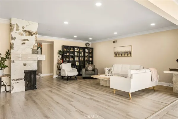 $1,495,000 | 909 North Cleveland Street, Orange, CA 92867