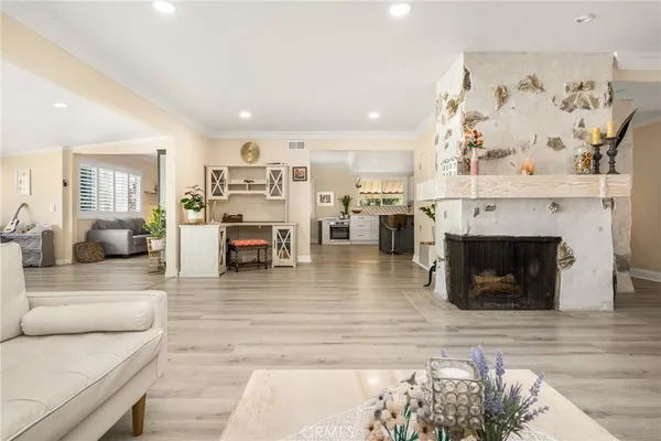 $1,495,000 | 909 North Cleveland Street, Orange, CA 92867