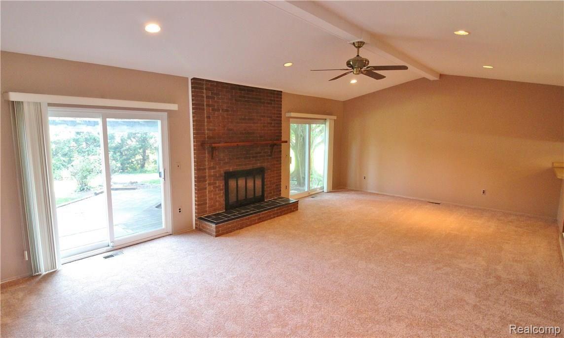 446 Coldiron Drive Rochester, MI 48307 - Photo 11 of 31 IMG_2082.JPG