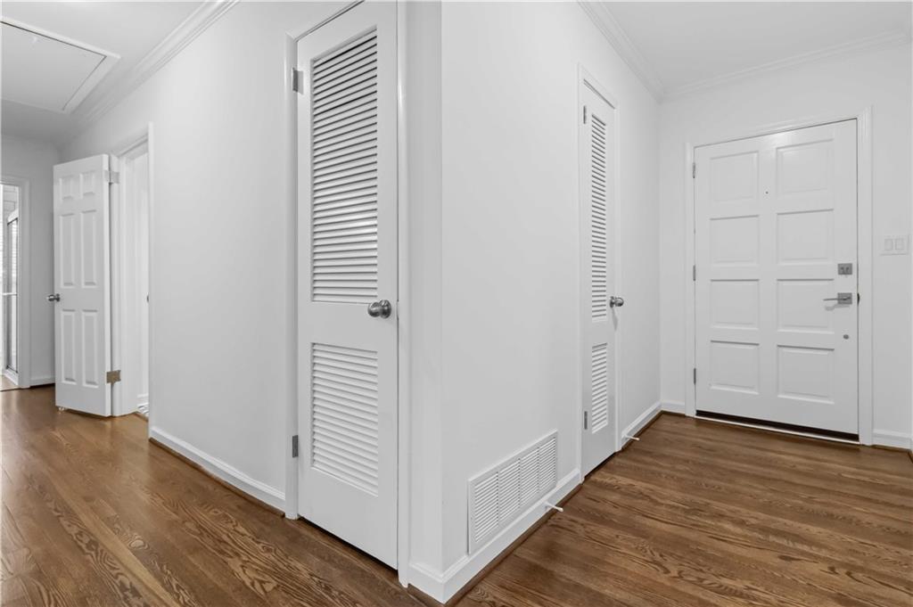 6748 Brandon Mill Road Northwest Sandy Springs, GA 30328 - Photo 4 of 43 Gallery Image 4