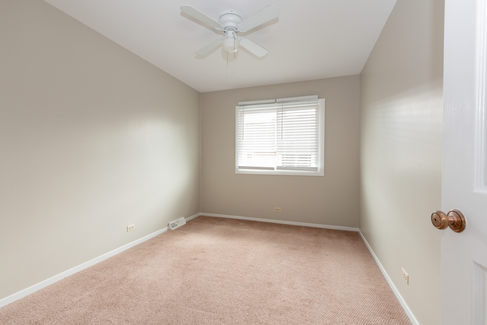 1148 Meadow Road, Unit 1148 Northbrook, IL 60062 - Photo 11 of 13
