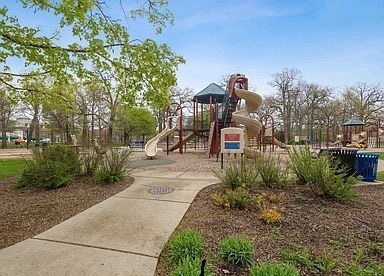 1148 Meadow Road, Unit 1148 Northbrook, IL 60062 - Photo 4 of 13