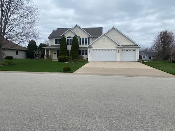 $542,000 | W5912 Blue Bonnet Drive, Appleton, WI 54915