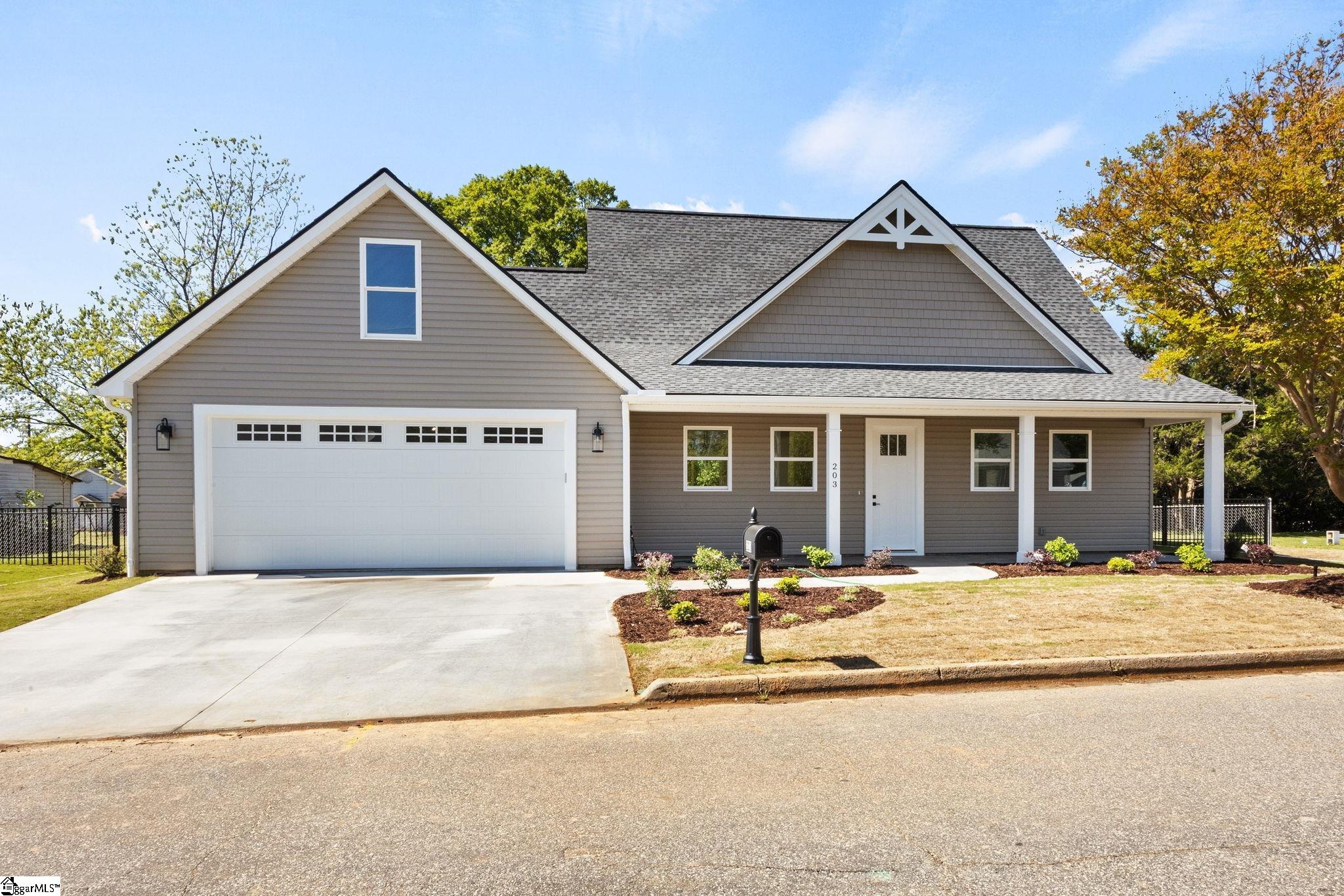 203 Delano Avenue Greer, SC 29650 - Photo 1 of 30