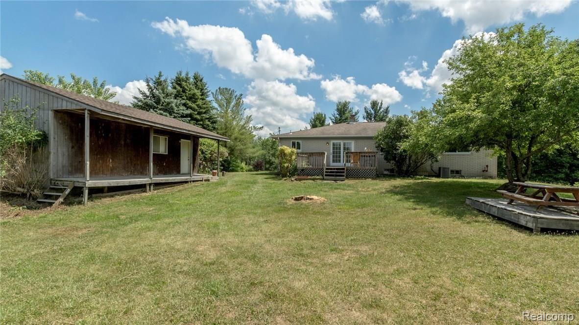 10083 Gordon Road Fenton, MI 48430 - Photo 43 of 51 42_8.jpg