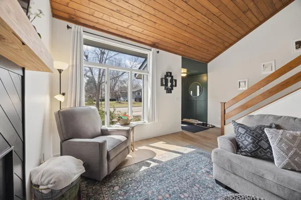 $299,900 | 1422 Northway Court, St. Cloud, MN 56303