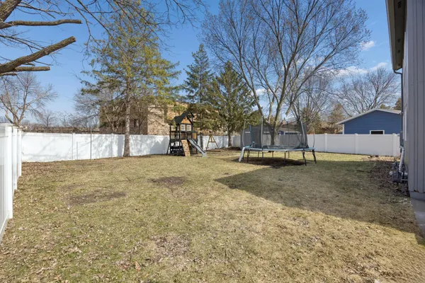 $299,900 | 1422 Northway Court, St. Cloud, MN 56303